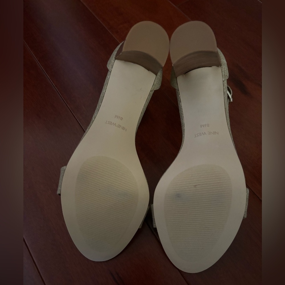 Nine West Gold Pruce Linen heels - Picture 8 of 10